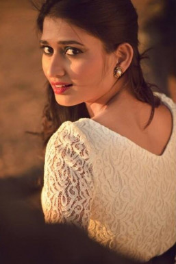 Mohini Prasanna Sinha - Model in Mumbai | www.dazzlerr.com