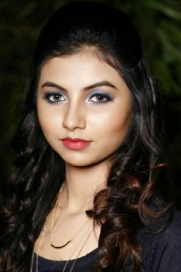 Nilofer Khan - Model in Mumbai | www.dazzlerr.com