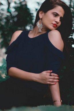 Shrestha Shandilya - Model in Mumbai | www.dazzlerr.com