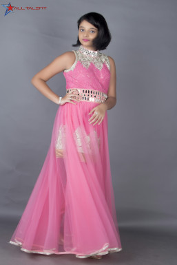 Bhavya Sharma - Model in Mumbai | www.dazzlerr.com