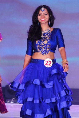 Shweta Brahme - Model in Mumbai | www.dazzlerr.com