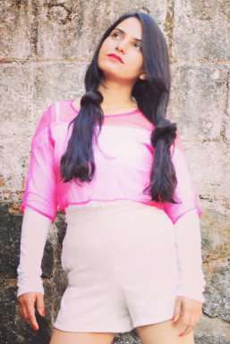 Kavita - Model in Mumbai | www.dazzlerr.com
