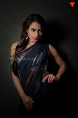 Shreya - Model in Mumbai | www.dazzlerr.com