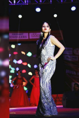 Shreya Bhagat - Model in Mumbai | www.dazzlerr.com
