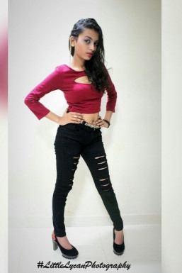 Srushti (Jennyta) - Model in Mumbai | www.dazzlerr.com