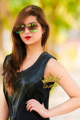 Atqiya Khan - Model in Delhi | www.dazzlerr.com