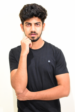 Dipender Kumar - Model in Delhi | www.dazzlerr.com