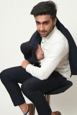 Jaswant Bhalla - Model in Delhi | www.dazzlerr.com