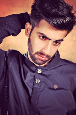 Jaswant Bhalla - Model in Delhi | www.dazzlerr.com