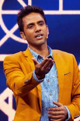 Rajiv Kumar Goldy - Comedian in Chandigarh | www.dazzlerr.com