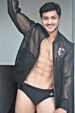 Suresh Kumar - Model in Mumbai | www.dazzlerr.com
