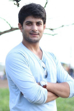 Suraj Bhardwaj - Actor in Mumbai | www.dazzlerr.com