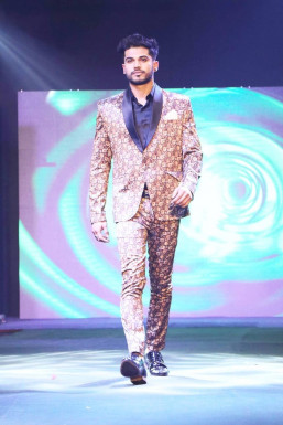 Vishal Chaudhary - Model in Delhi | www.dazzlerr.com