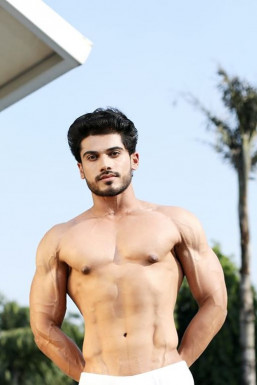 Vishal Chaudhary - Model in Delhi | www.dazzlerr.com