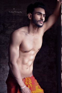 Avijit Chakraborty - Model in Kolkata | www.dazzlerr.com
