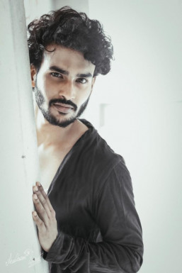 Avijit Chakraborty - Model in Kolkata | www.dazzlerr.com