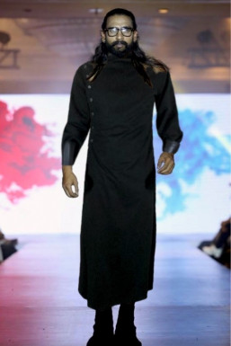 Nitin Bhardwaj - Model in Sultan Pur | www.dazzlerr.com