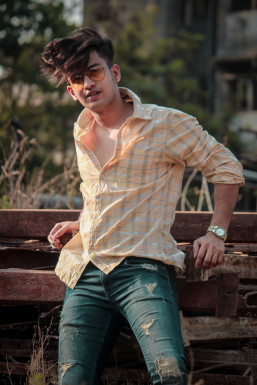 Tarun Singh - Model in New Delhi | www.dazzlerr.com