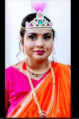 Kiran Gupta - Makeup Artist in Mumbai | www.dazzlerr.com
