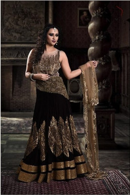 Kanika Sharma - Model in Delhi | www.dazzlerr.com