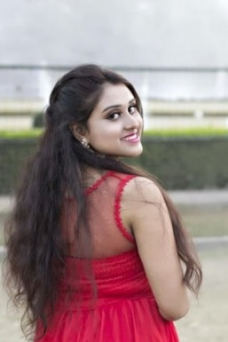 Susmita Koley - Model in Kolkata | www.dazzlerr.com
