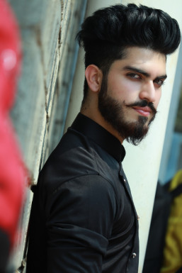 Chitransh Sadhwani Model Pune