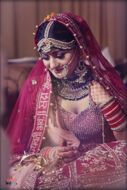 Renu Goswami - Makeup Artist in Delhi | www.dazzlerr.com