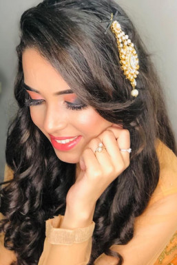 Nancy Gulati - Makeup Artist in Delhi | www.dazzlerr.com