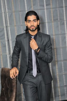 Viraj Singh - Model in Noida | www.dazzlerr.com