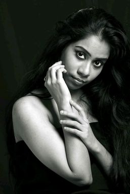 Shreya Dey - Model in Kolkata | www.dazzlerr.com