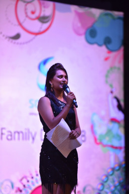 Priyanka Adsul - Anchor in Mumbai | www.dazzlerr.com