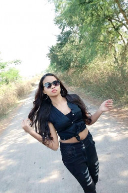 Chanchal Dewangan - Model in Bhilai Charoda | www.dazzlerr.com