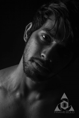 Himanshu Gupta - Model in Navi Mumbai | www.dazzlerr.com