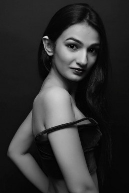Jyoti Hingorani - Model in Mumbai | www.dazzlerr.com