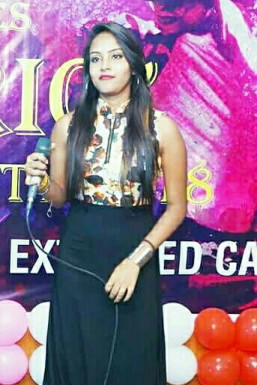 Sweety Gupta - Singer in Noida | www.dazzlerr.com