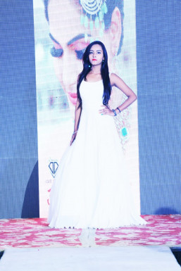 Sweety Gupta - Singer in Noida | www.dazzlerr.com