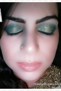 Amisha Singhal - Makeup Artist in Delhi | www.dazzlerr.com
