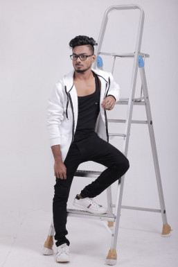 Abishek Nair - Anchor in Chennai | www.dazzlerr.com