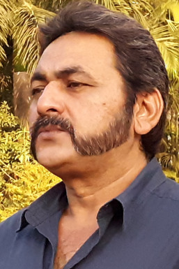 Suniil Raghubansh - Actor in Mumbai | www.dazzlerr.com