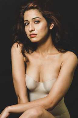 Kavita Tickoo Model Pune