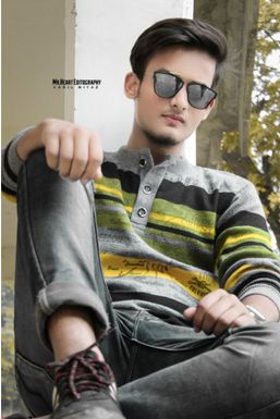 Adil Niyaz - Model in  | www.dazzlerr.com