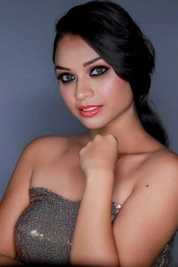 Shweta Dhanvij - Model in Mumbai | www.dazzlerr.com