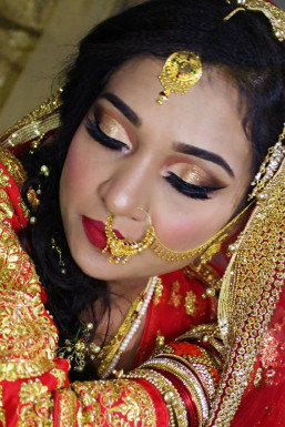 Zeba Mukhtar - Makeup Artist in Kolkata | www.dazzlerr.com