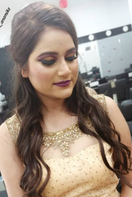 Anamika Krishna - Makeup Artist in Delhi | www.dazzlerr.com