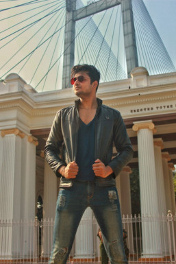 Arijit Nath - Model in Kolkata | www.dazzlerr.com