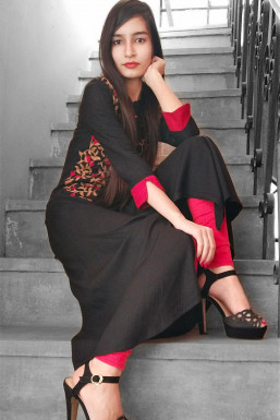 Seema Tewatia - Model in Faridabad | www.dazzlerr.com