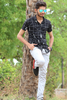 Vishvas Patel - Dancer in Vijapur | www.dazzlerr.com