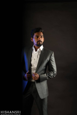 Naresh Uyyala - Model in Hyderabad | www.dazzlerr.com