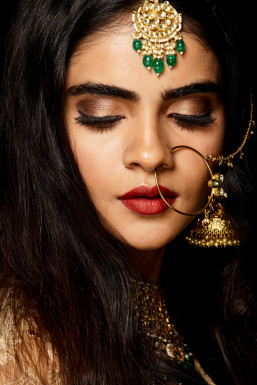 Sahiba Rangar - Makeup Artist in Gurgaon | www.dazzlerr.com