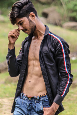 Dharmesh Khatri - Model in Ahmedabad | www.dazzlerr.com